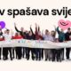 Ova fotografija prikazuje grupu ljudi koji drže veliki transparent s natpisom “Ljubav spašava svijet”. Oko njih su smješteni emotikoni s ljubavnim motivima.