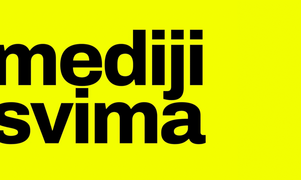 Jarkožuta pozadina s velikim, podebljanim crnim slovima koja ispisuju poruku "mediji svima".