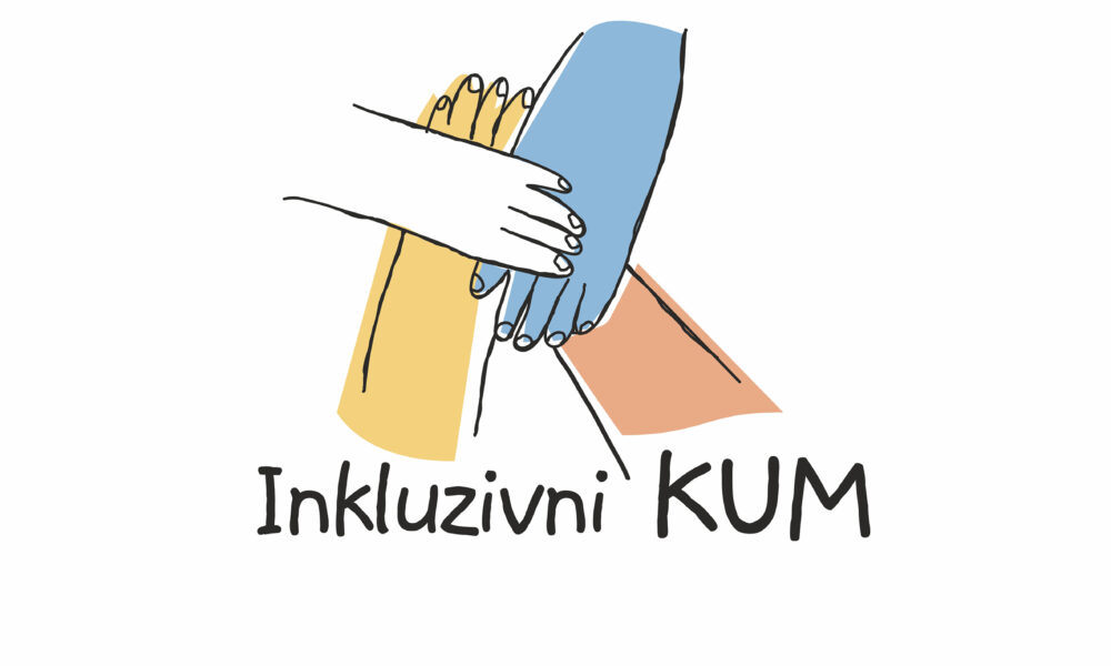 Na fotografiji se nalaze četiri stilizirane ruke različitih boja — žuta, bijela, plava i smeđa — koje se međusobno drže u krug, stvarajući snažan simbol inkluzije, zajedništva i solidarnosti među ljudima različitih pozadina.