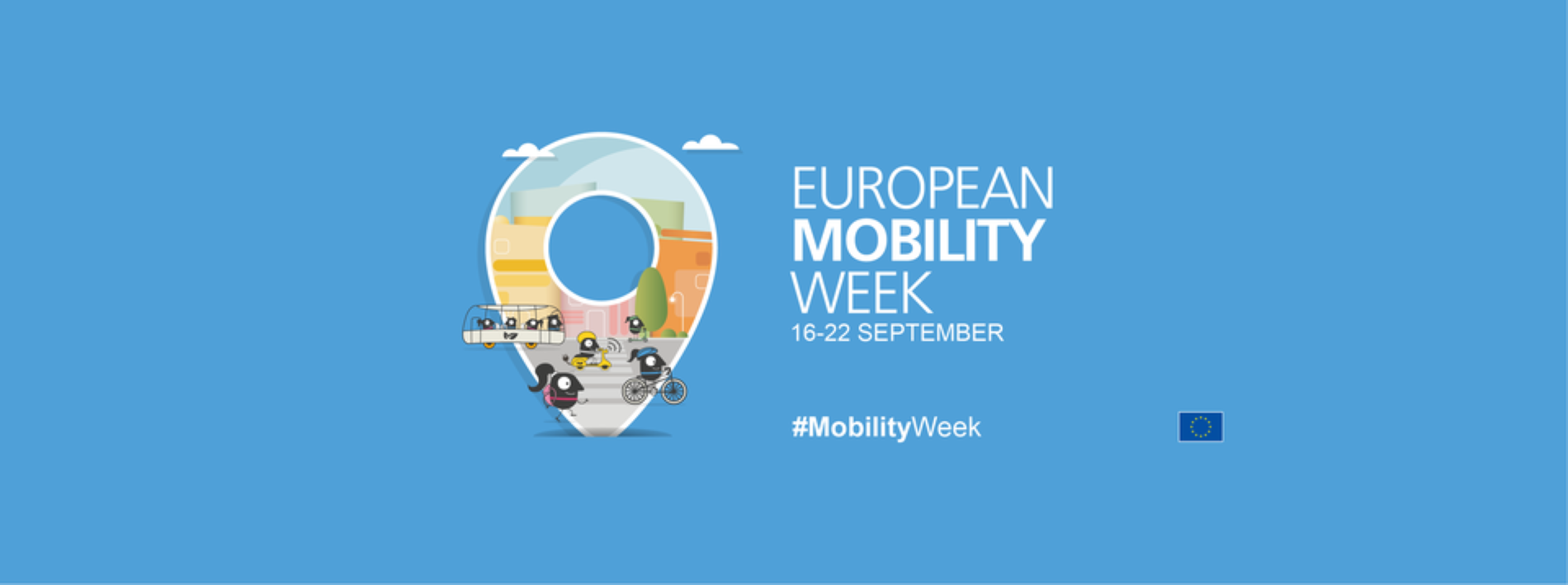 Na fotografiji se nalazi službeni vizual Europskog tjedna mobilnosti. Pozadina je plave boje, a u sredini dominira velika ikona u obliku lokatora (oznaka položaja na karti). Unutar te ikone prikazane su razne scene koje simboliziraju održivu mobilnost – ljudi koji hodaju, voze bicikl, koriste javni prijevoz i kretanje osoba s invaliditetom. Desno od ilustracije nalazi se natpis „European Mobility Week“ s datumom 16–22 September, dok je ispod istaknut hashtag #MobilityWeek. U donjem desnom kutu smještena je zastava Europske unije, koja označava organizatora i pokrovitelja kampanje. Vizual naglašava poruku kampanje – poticanje građana na održive, uključive i ekološki prihvatljive oblike kretanja.