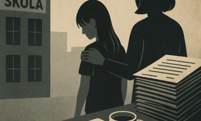 Na ilustraciji se vidi silueta djevojke koja stoji pognute glave, dok je odrasla osoba — vjerojatno roditelj ili skrbnik — nježno drži za rame u znak podrške. U pozadini se nalazi zgrada s natpisom „ŠKOLA“, što upućuje na školski ili institucionalni kontekst. U prvom planu prikazan je stol na kojem se nalazi šalica te hrpa papira i jedan dokument, simbolizirajući birokratske postupke, prijave ili službenu dokumentaciju. Cijela ilustracija izvedena je u tamnim, jednobojnim tonovima, stvarajući ozbiljan, pomalo težak i emocionalno nabijen ugođaj.