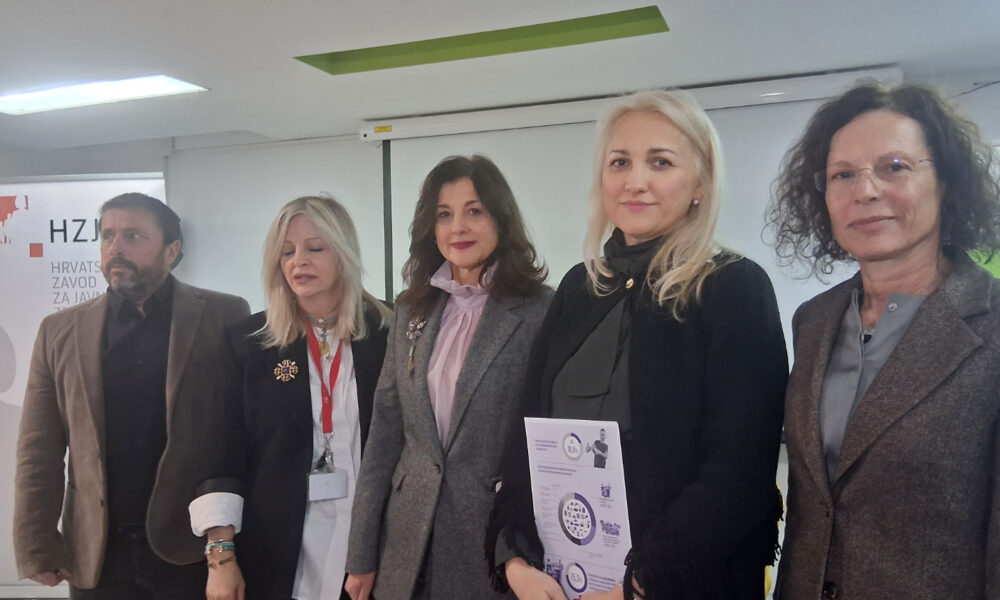 Predstavnici HZJZ-a predstavljaju rezultate o utjecaju oglašavanja hrane na djecu.