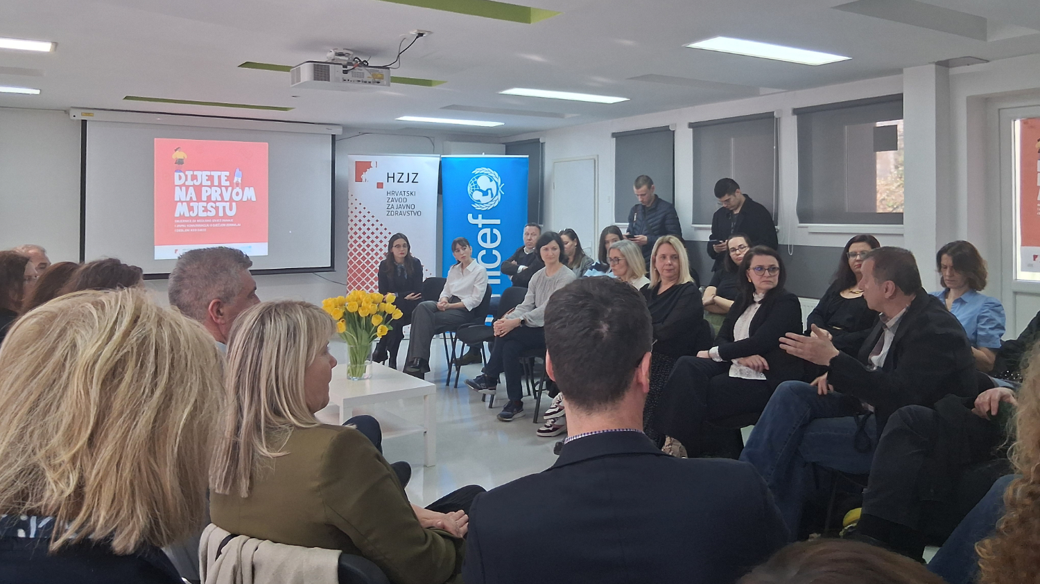 Okrugli stol o zaštiti djece uz sudjelovanje HZJZ-a i UNICEF-a.