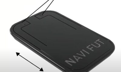 Fotografija prikazuje tehnološki uređaj poput miša za nogu.