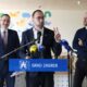 Predstavnik Grada Zagreba daje izjavu medijima na konferenciji za novinare.