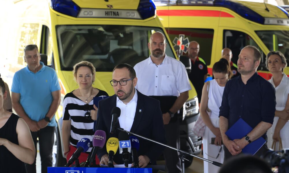 Konferencija za medije ispred novih vozila Hitne medicinske službe u Zagrebu.