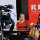 Dvije žene govore na konferenciji za medije Regionalnog industrijskog sindikata, ispred novinarskih mikrofona.