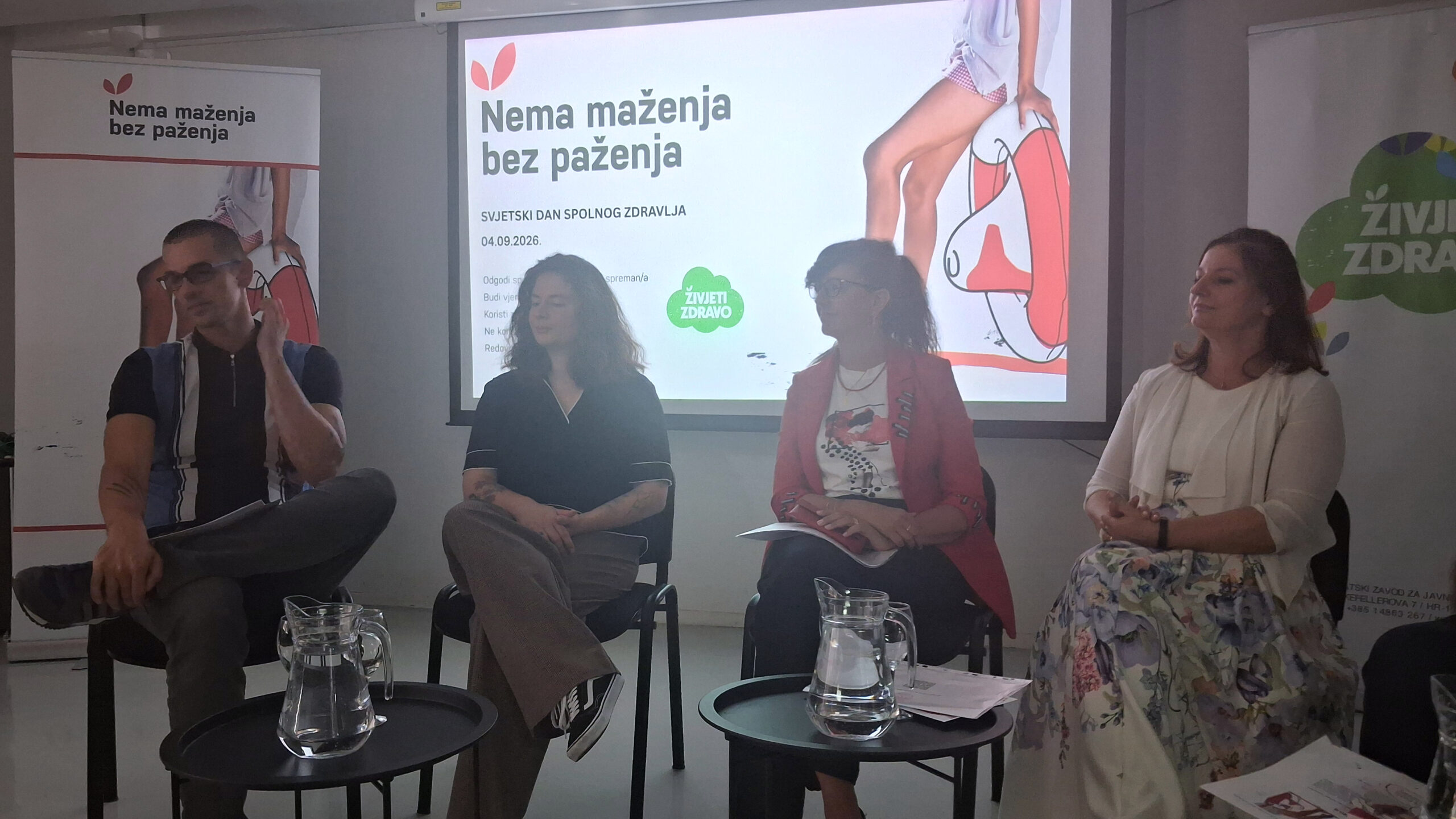 Sudionici panel-rasprave povodom Svjetskog dana spolnog zdravlja, uz poruku 'Nema maženja bez paženja'.