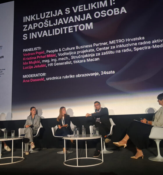 Panel-rasprava o zapošljavanju osoba s invaliditetom s četvero panelista i moderatoricom.